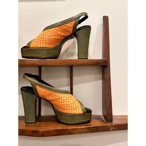 1970s vintage platform shoes size 7.5 green yellow projections